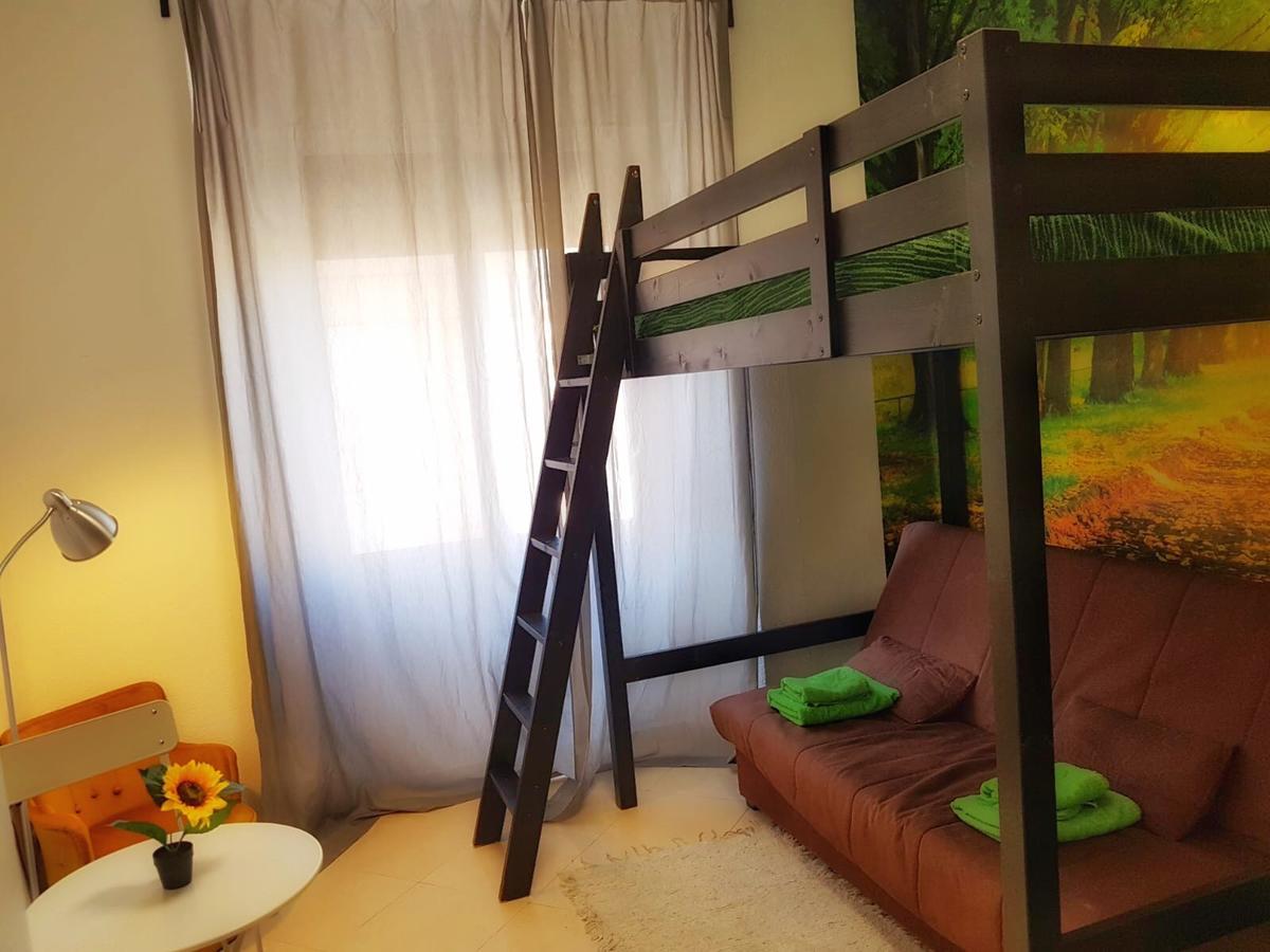 Arriola Rooms Malaga Bagian luar foto