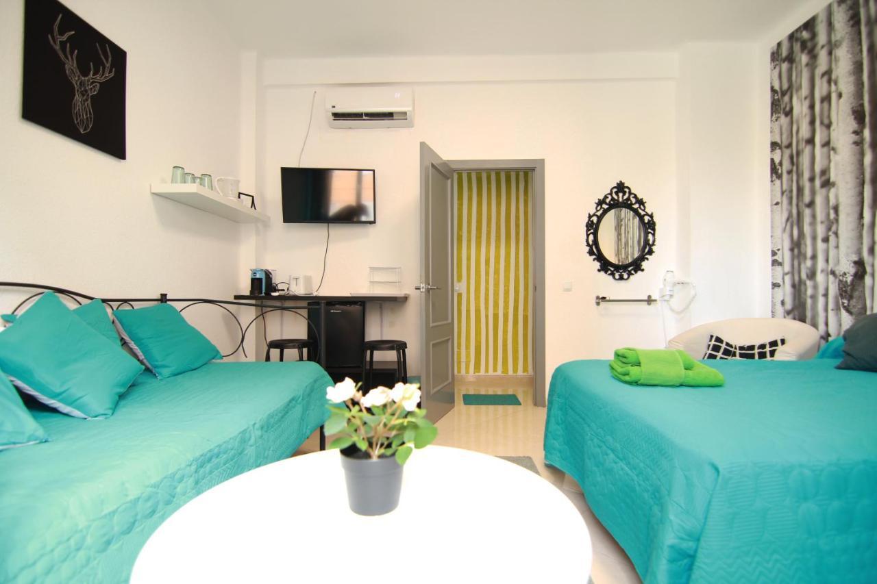 Arriola Rooms Malaga Bagian luar foto